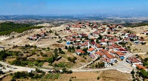 KÖY İÇİ İMARLI YOLU VAR KONUTA UYGUN