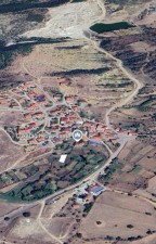 KÖY İÇİ İMARLI YOLU VAR KONUTA UYGUN