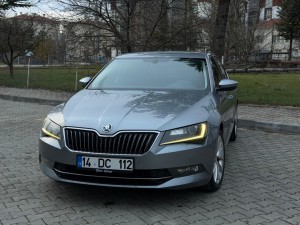 SAHİBİNDEN SATILIK EMSALSİZ HATASIZ BOYASIZ DEĞİŞENSİZ TRAMERSİZ SKODA SÜPER B 1.6 GREENTEC ACTİVE FUL PAKET OTOMATİK