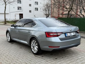 SAHİBİNDEN SATILIK EMSALSİZ HATASIZ BOYASIZ DEĞİŞENSİZ TRAMERSİZ SKODA SÜPER B 1.6 GREENTEC ACTİVE FUL PAKET OTOMATİK