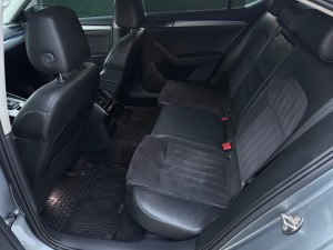SAHİBİNDEN SATILIK EMSALSİZ HATASIZ BOYASIZ DEĞİŞENSİZ TRAMERSİZ SKODA SÜPER B 1.6 GREENTEC ACTİVE FUL PAKET OTOMATİK