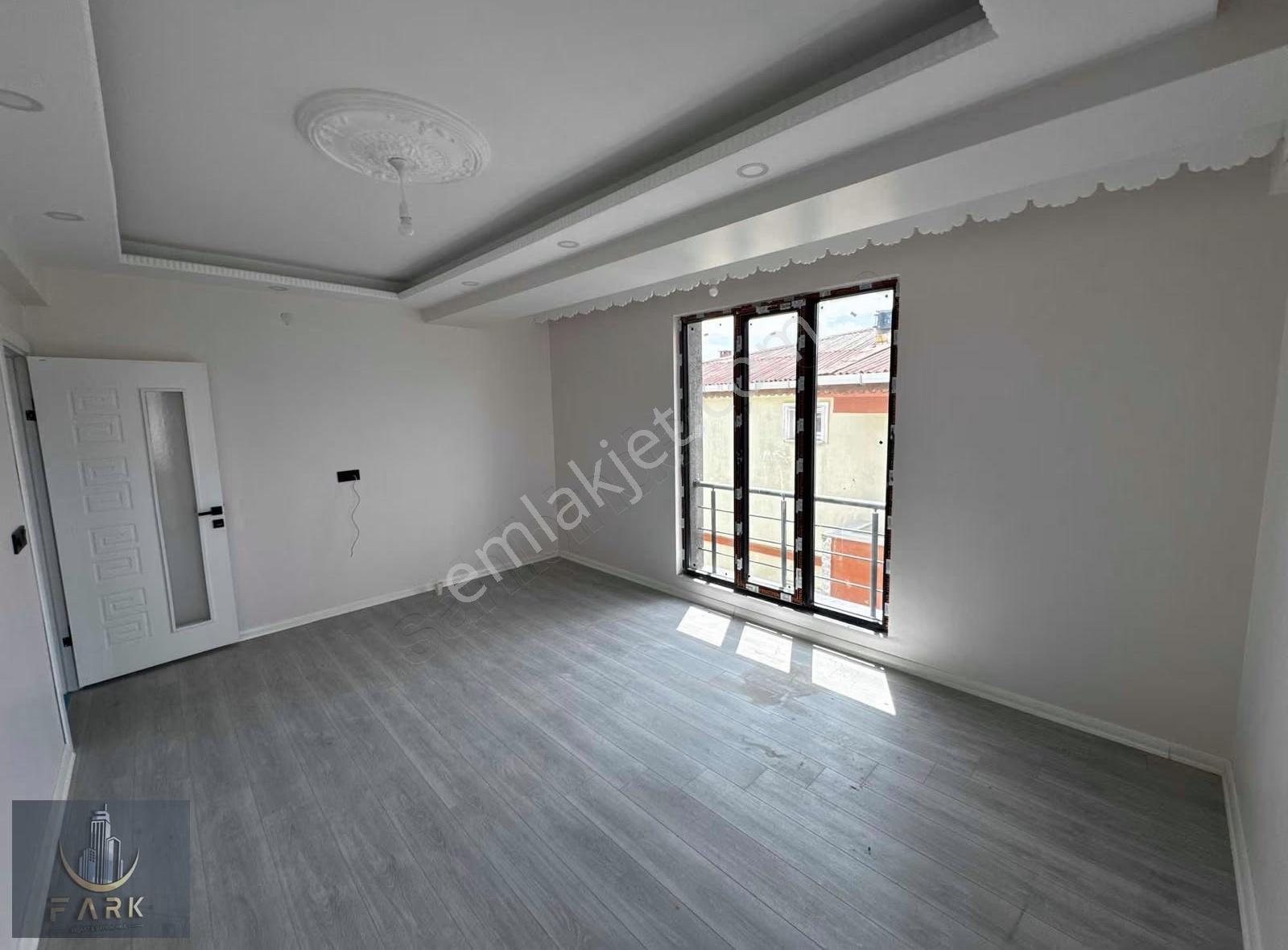 Güven'den Kapaklı'da Caddeye Yakın Yerden Isıtmalı 2+1 Daire