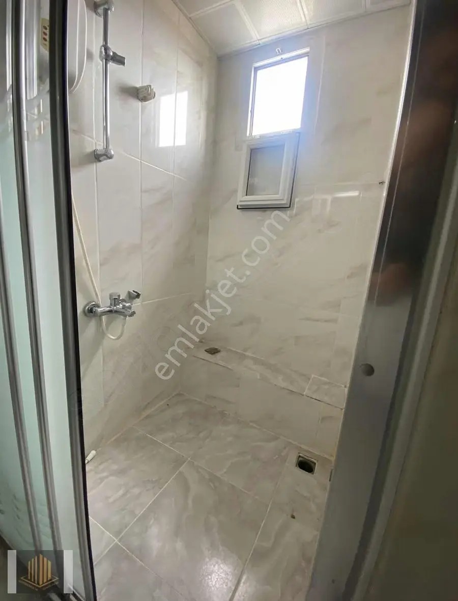 Sağlam'dan Mithatpaşa'da Kiralık 3+1 Müstakil Ev