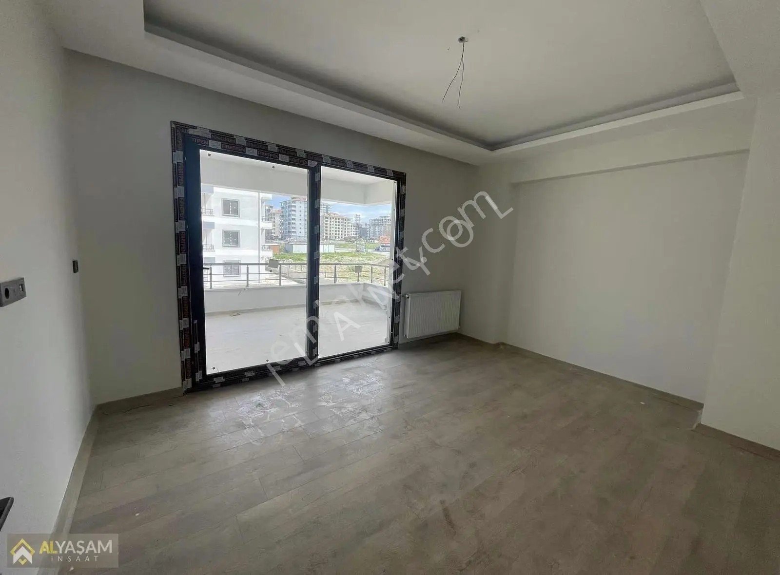 Şehrin Gözde Mekanlarından Karakavakta Satılık 3+1 Daire