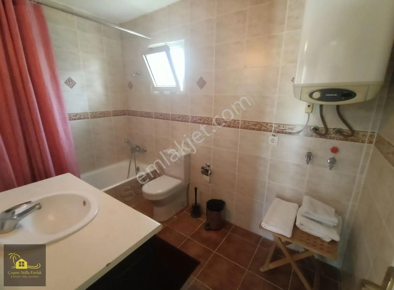 Alaçatı'da Eşyalı Kiralık Dubleks Villa Atilla Emlak