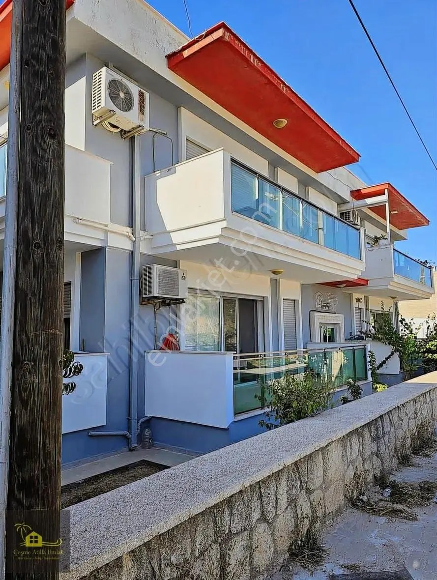 Çeşme Çiftlikköy'de Satılık Bahçe Katı 3+1 Daire