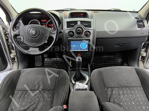 KONSİNYE ARAÇ 2006 MODEL RENAULT MEGAN 1.5 DCİ ORJİNAL 388.000 KM TAVAN KAPUT BAGAJ BOYASIZ SAĞ SOL YAN TEMİZLİK BOYALI HASAR KAYDI YOK PANEL PODYE KA