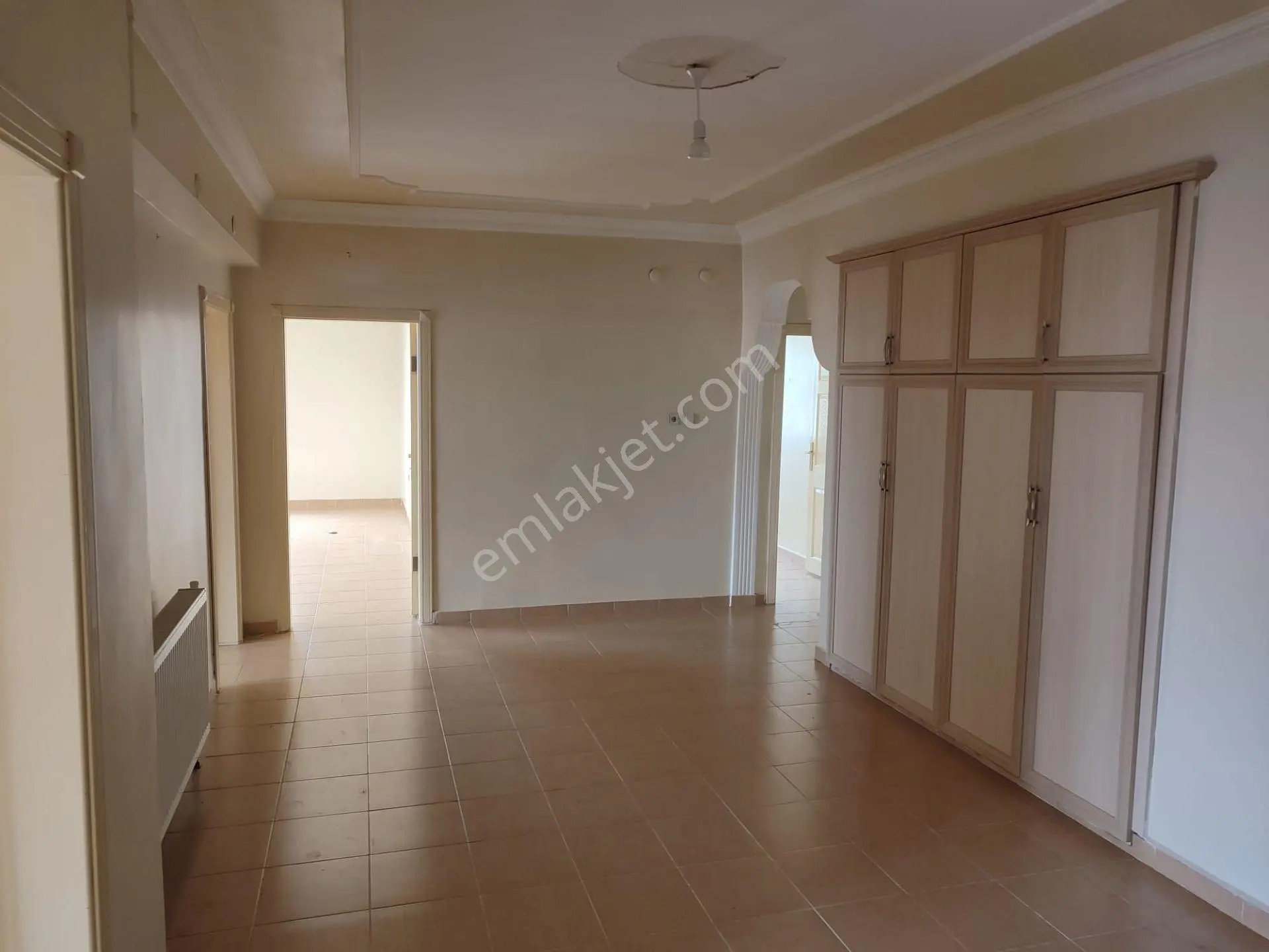 Gültepe'de Site İçinde Kiralık 3+1 Geniş Daire