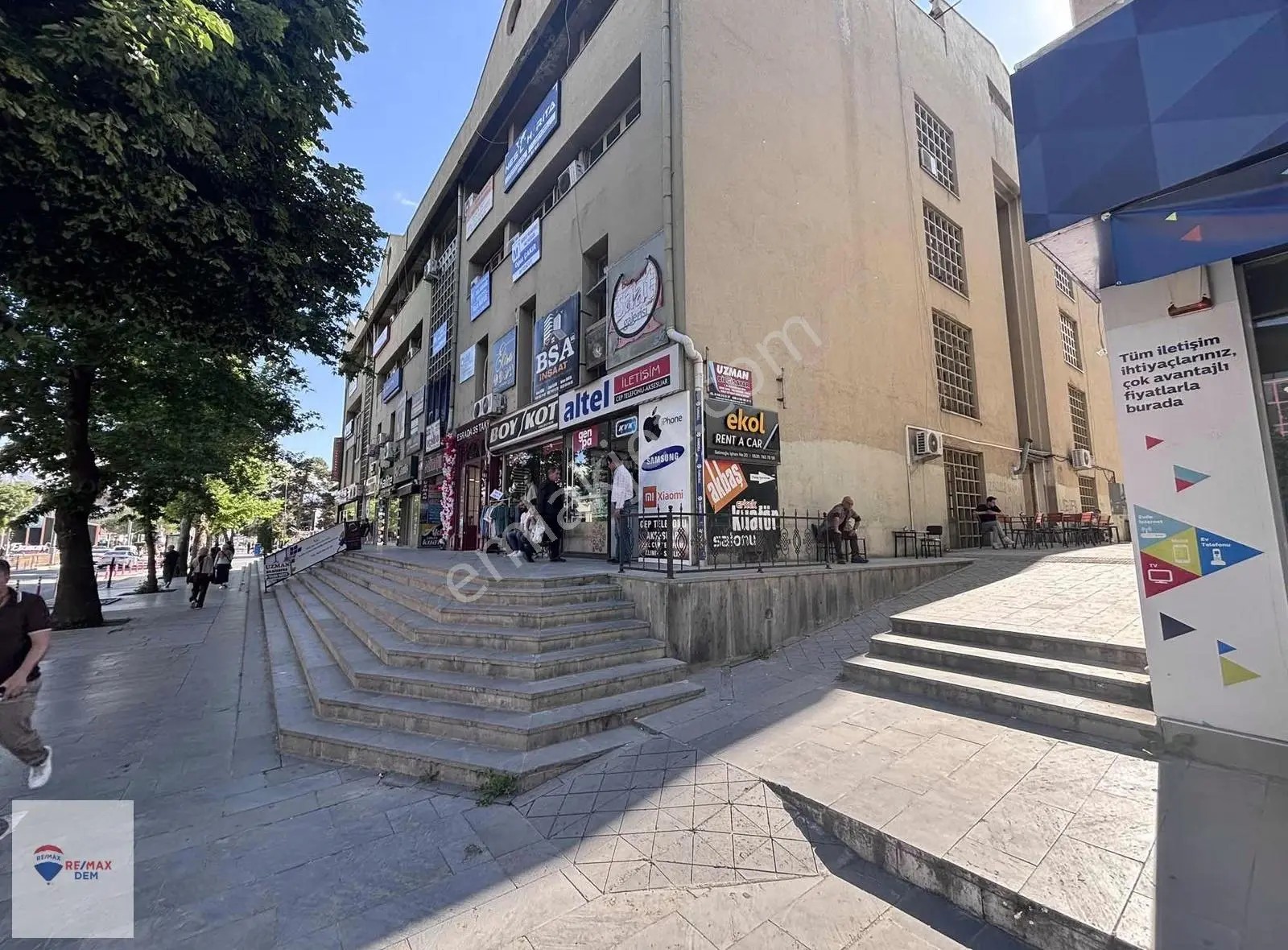Remax Dem'den Selimoğlu İş Merkezinde Satılık Ofis
