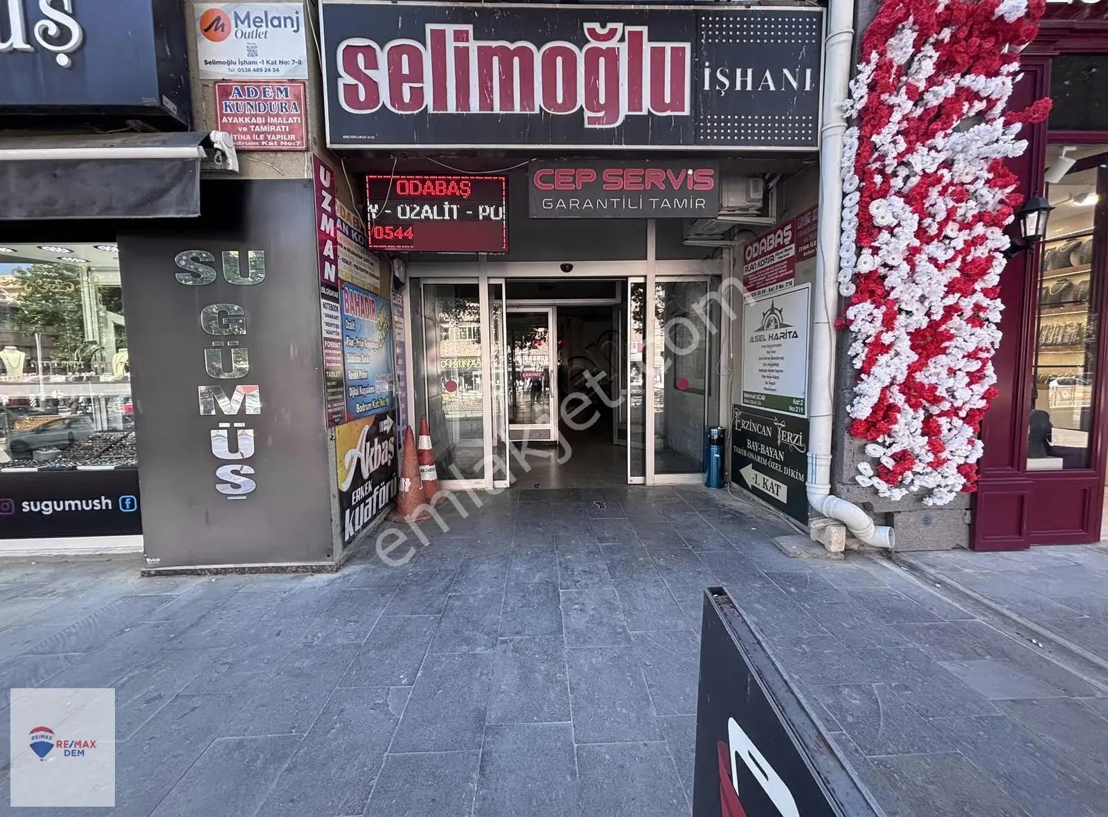 Remax Dem'den Selimoğlu İş Merkezinde Satılık Ofis
