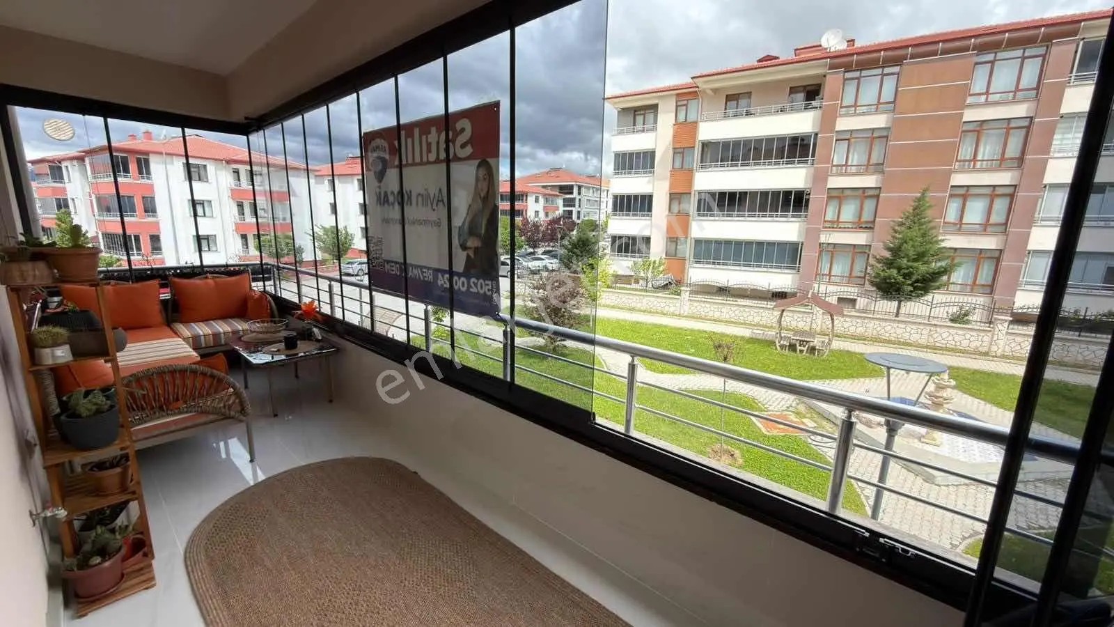 Remax Dem'den Demirkent'te Lüks 3,5+1 170m2 Satılık Daire