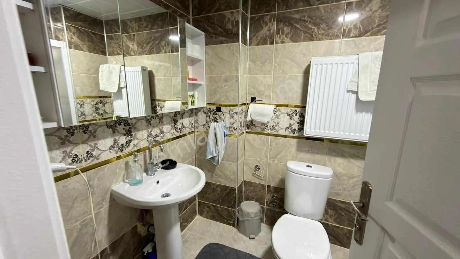 Remax Dem'den Demirkent'te Lüks 3,5+1 170m2 Satılık Daire