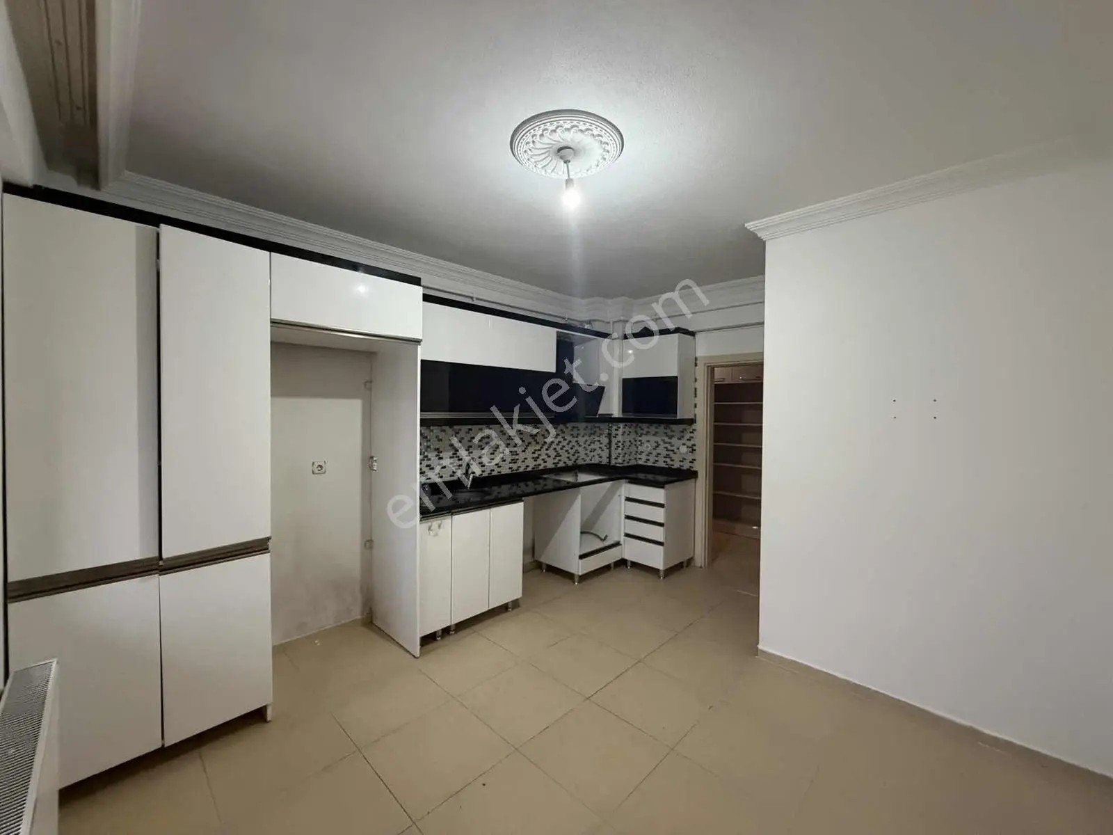 Remax Dem'den Halitpaşa Mah. 3+1 Geniş Ferah Satılık Daire