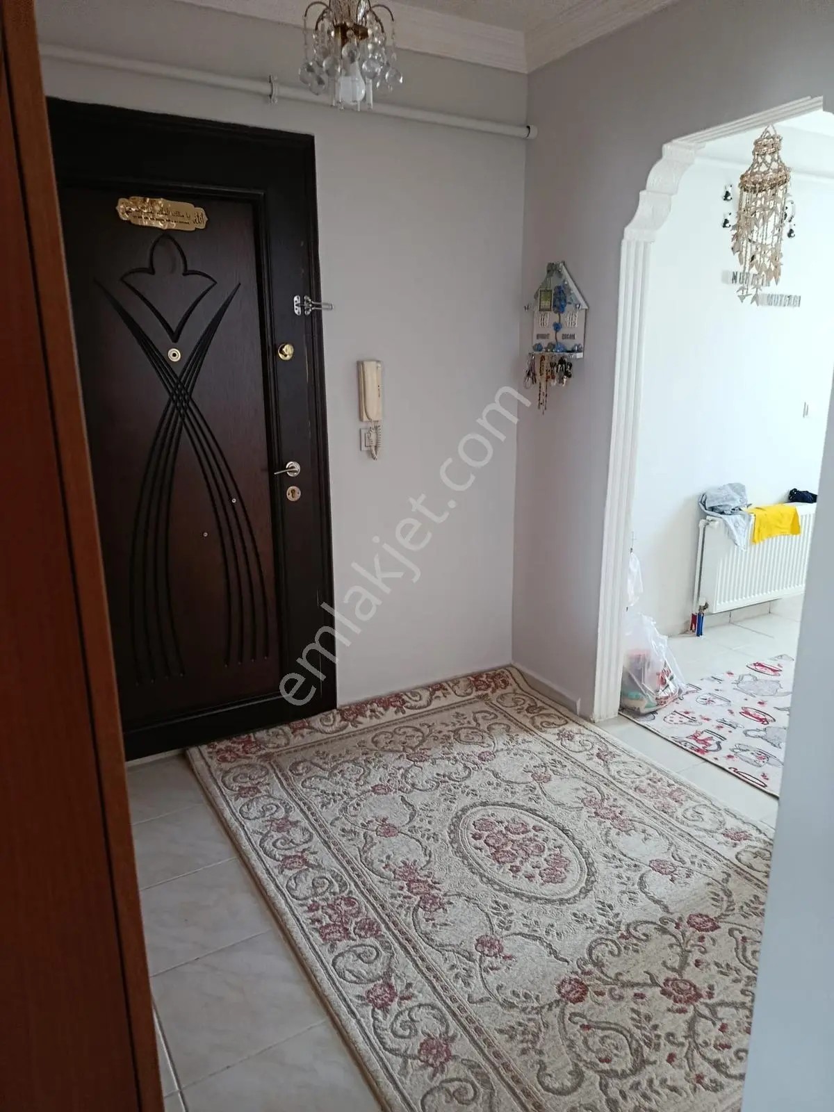 Remax Dem'den Mengüceli Tokide Satılık Borçsuz 2+1 Daire
