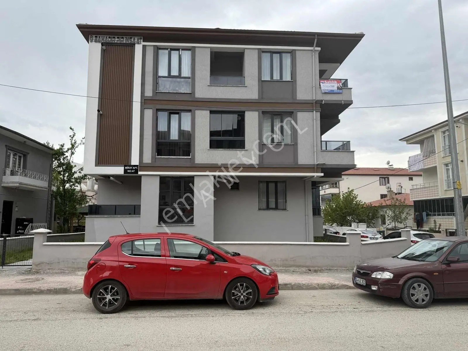 Remax Dem'den Halitpaşa Mah. Fırsat Satılık Kiracılı 1+1 Daire