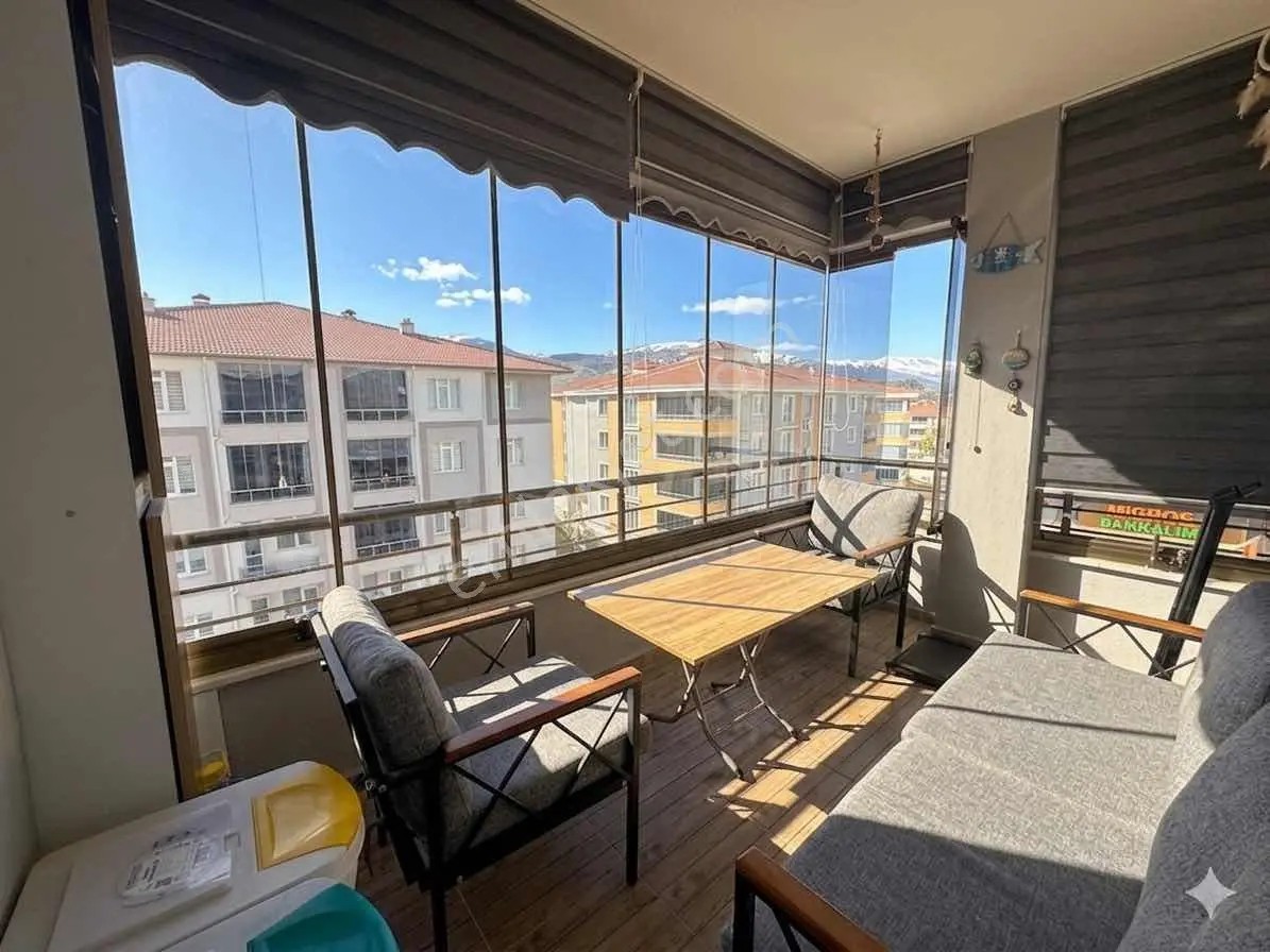 Remax Dem'den Demirkent Cihangir Sitesinde Satılık Daire