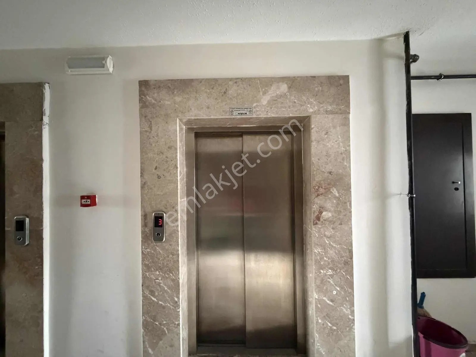 Remax Dem'den Kavakyolu 2. Etap Ara Kat Borçsuz Satılık Daire