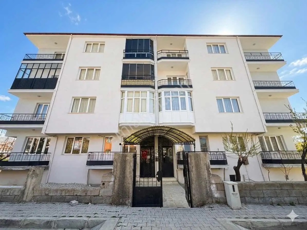 Remax Dem'den Arslanlı Mah.satılık 3+1geniş Daire