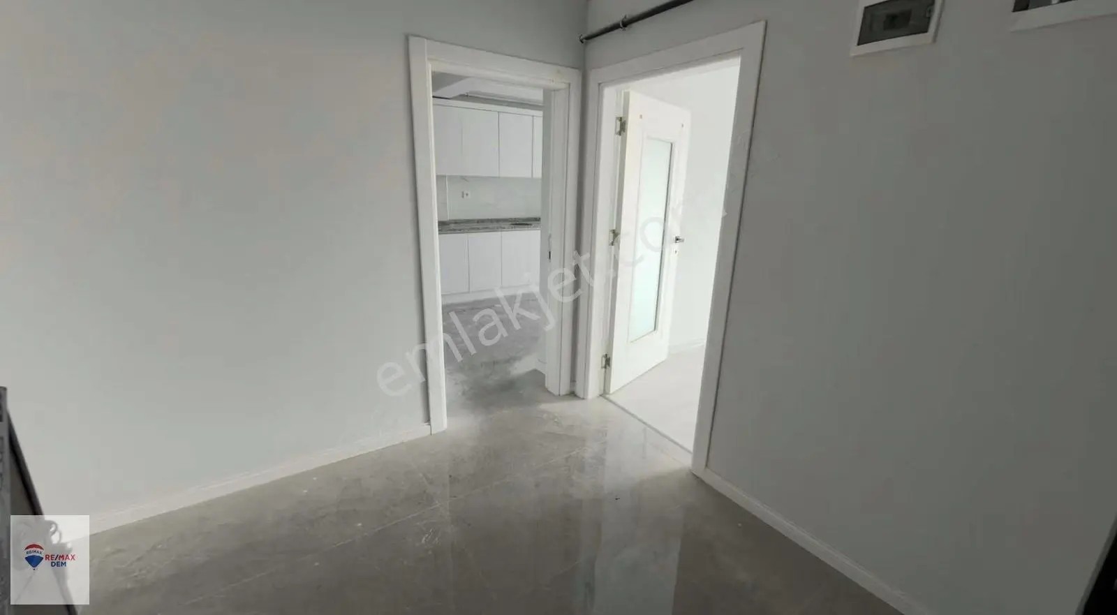 Remax Dem'den Demirkent Mah. Ara Kat 2+1 Satılık Daire