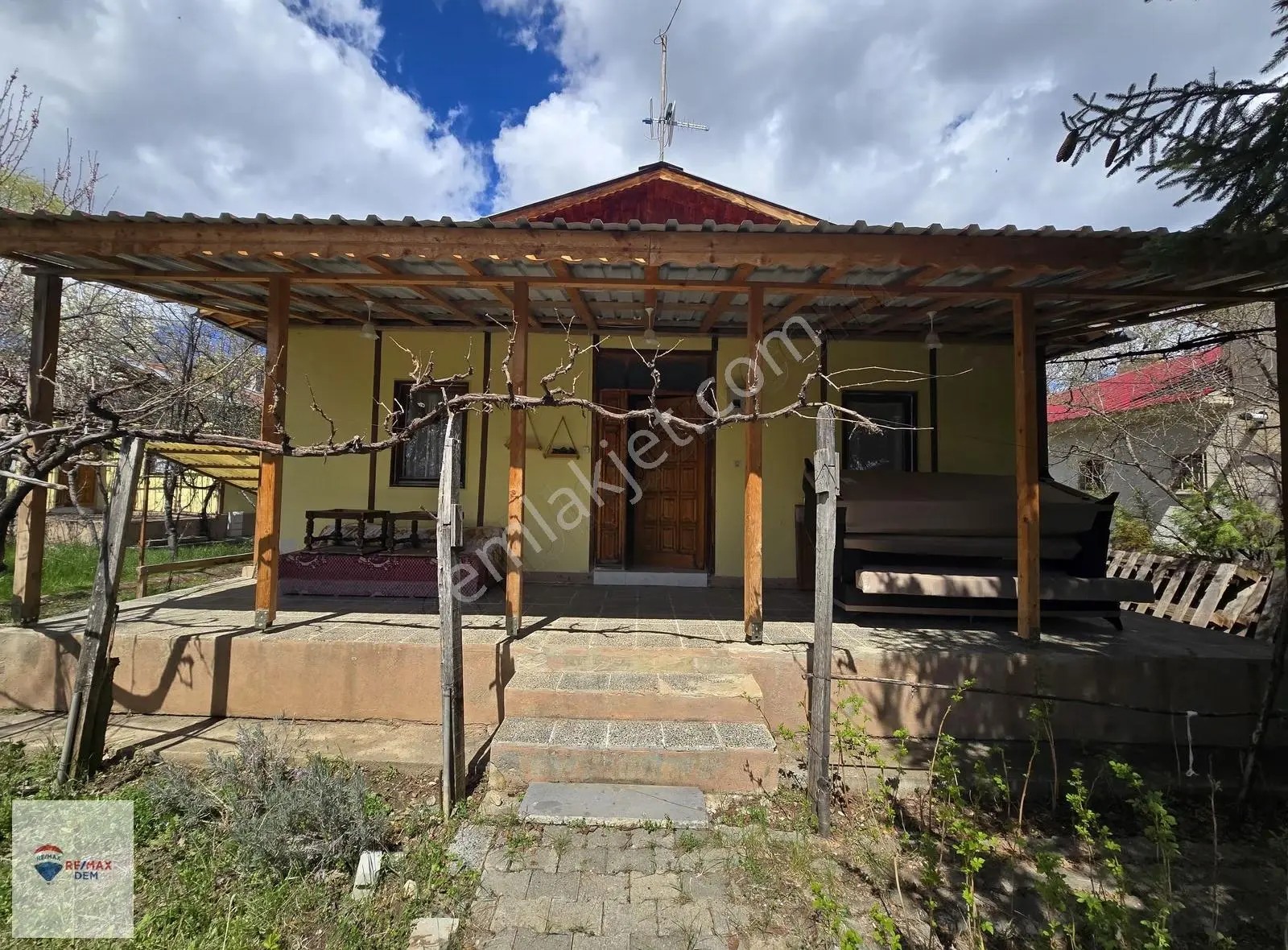 Remax Dem'den Işıkpınar Mahallesinde Satılık Arsa