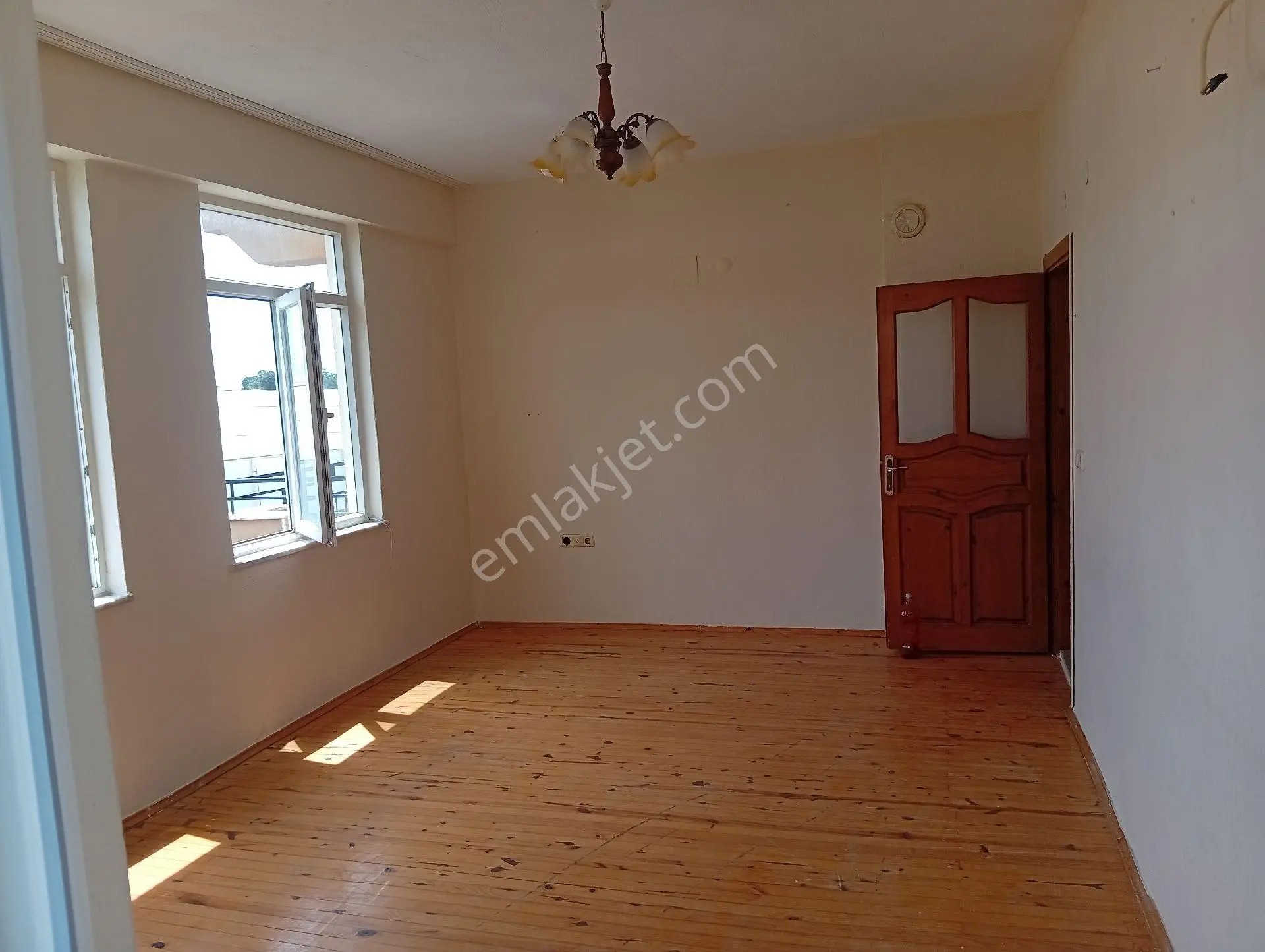 İdamax'tan Çeltikçi'de 3+1 Ara Kat Kiralık Daire