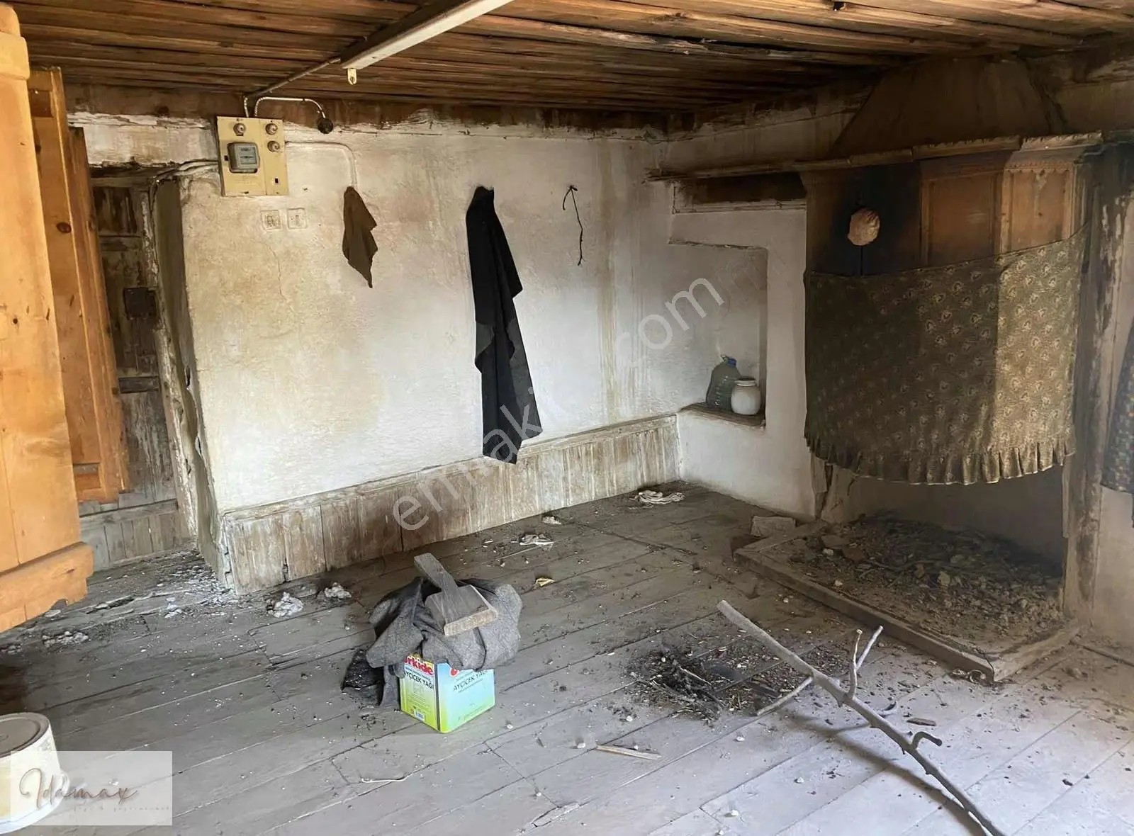 İdamax'tan Satılık Köyiçi Taş Ev