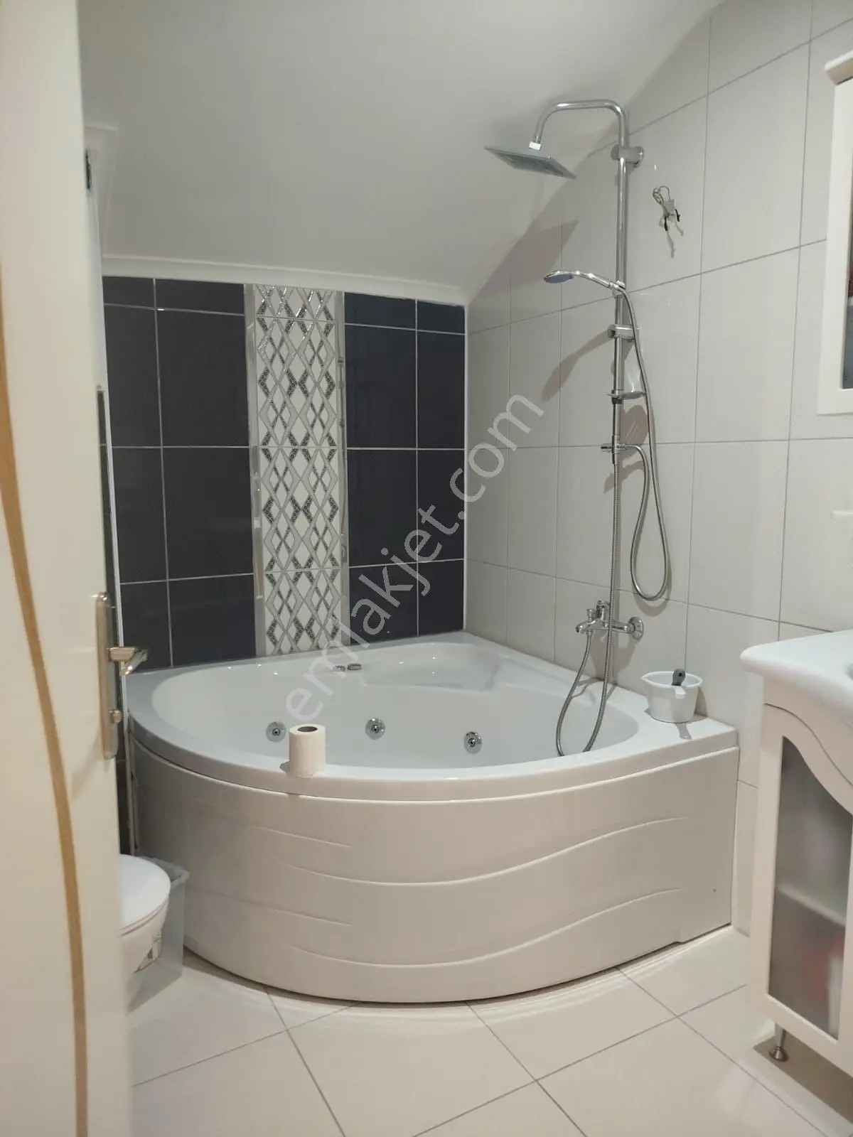 İdamax'tan Kavaklı,da Satılık 5+1 Dublex Daire