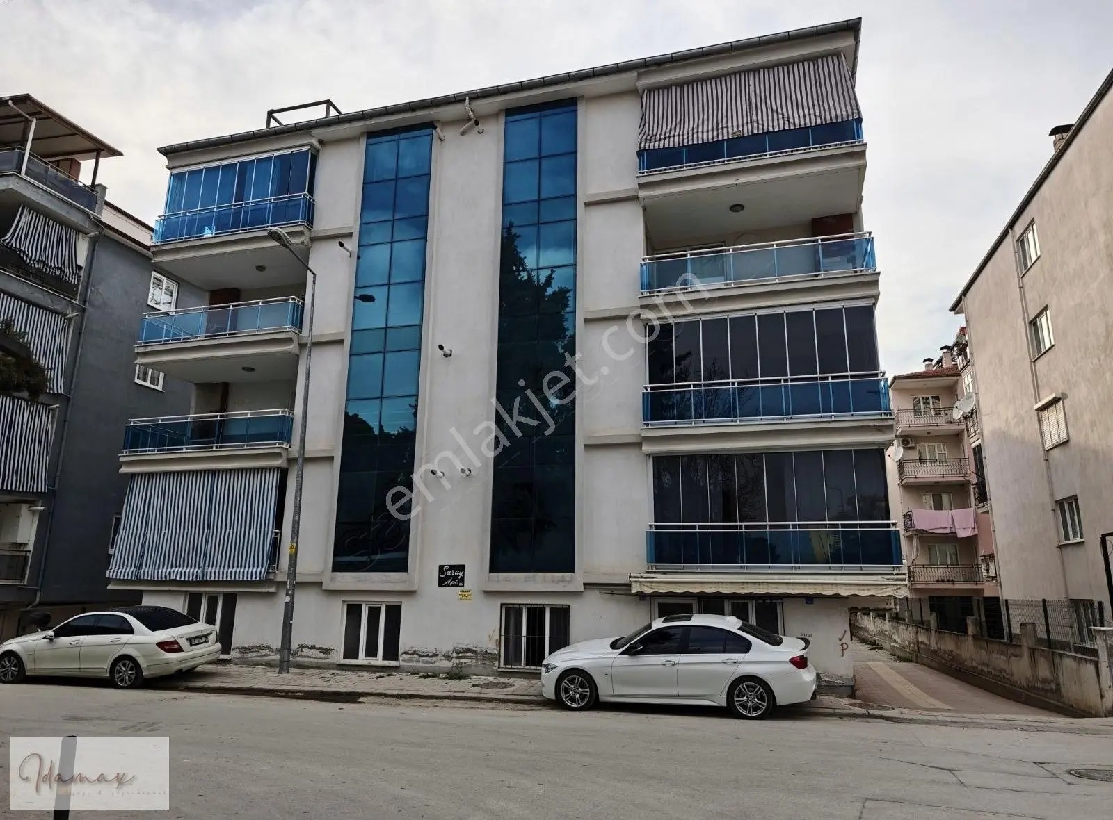 İdamax'tan Geniş 3+1 Asansörlü Satılık Daire
