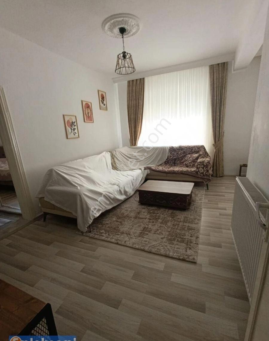 Nefise Sultan'da Satılık 2+1 Daire, Zemin Kat, 115m²