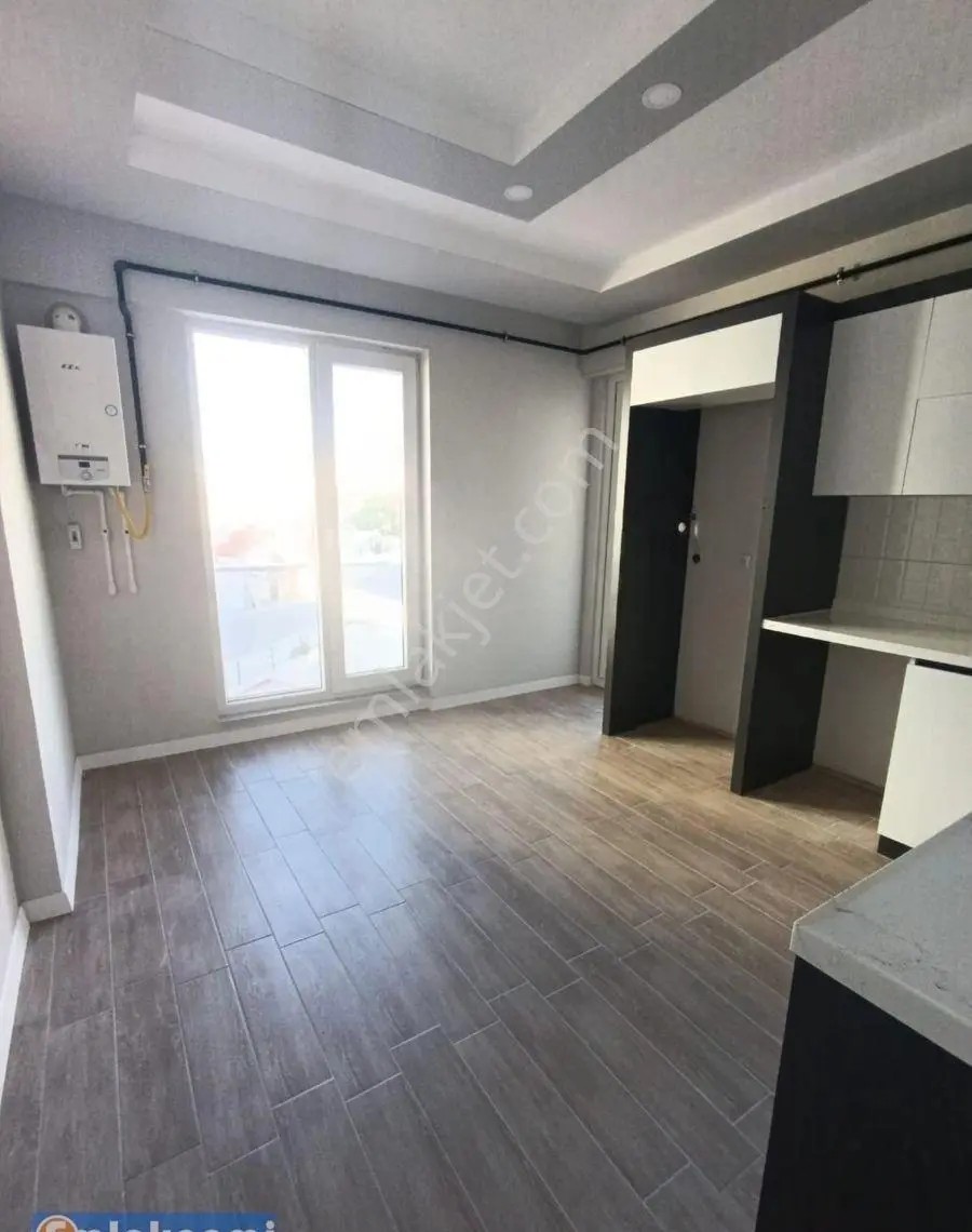 Emlaknomi'den Zembilli'de Site İçinde Güney Cepheli 3+1 Daire.