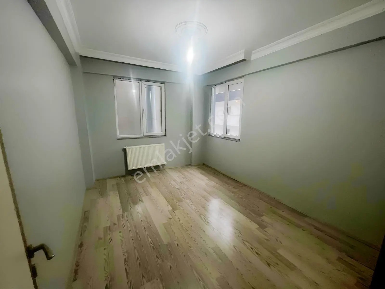 İnönü Caddesi Üzeri 140 M2 2+1 Lüks Daire