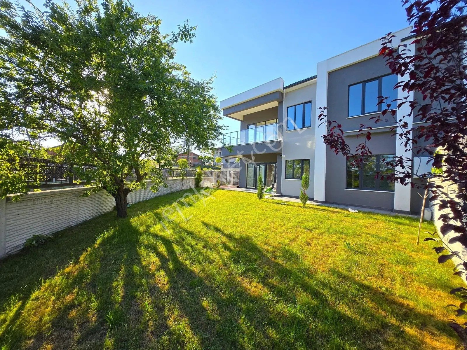 Garanti Emlak'tan Merkez - Budamışta 4+1 Doğalgazlı A Clas Villa