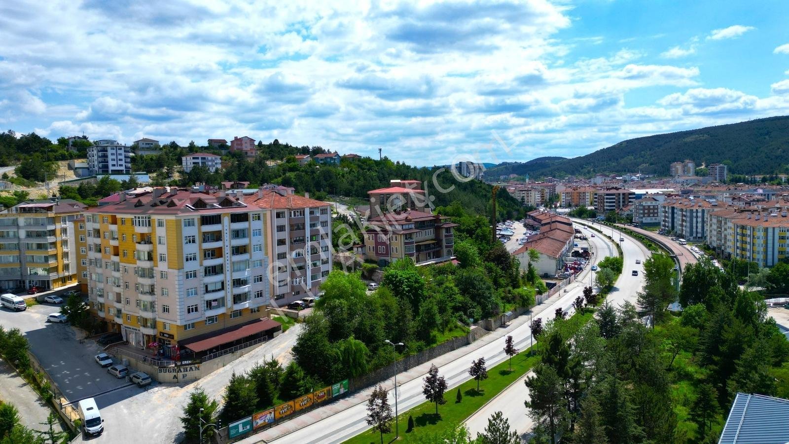 █ Garanti Emlak'tan-ana Cadde Üzeri-10 Yıllık Binada-165m²-3+1 █