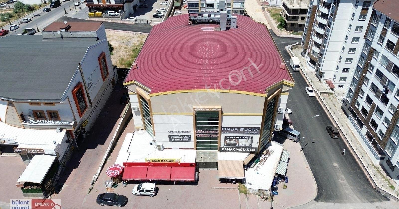 Cevher Dudayev Mah. Şahinoğulları İş Merkezinde 60 M² Satılık