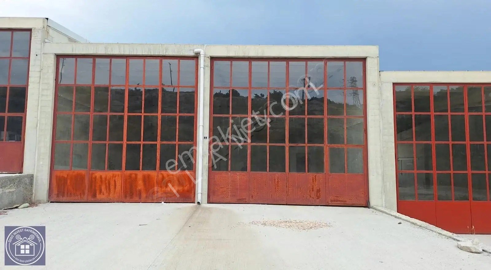 Tavşanlı Çukurköy Sanayi'de Satılık Dükkan