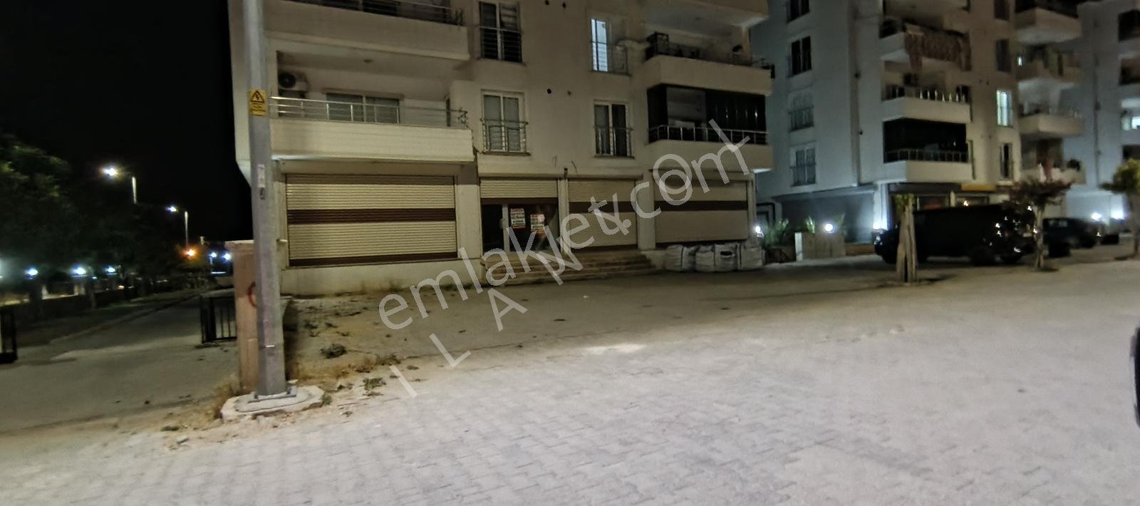 Kiralık Dükkan 115 M2 Zemin Bodrum 55 M2