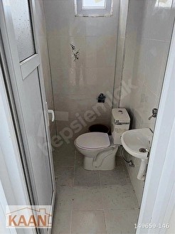 GÜLBAHAR CADDESİNE KOMŞU DEPOLU 110m2 DÜKKAN