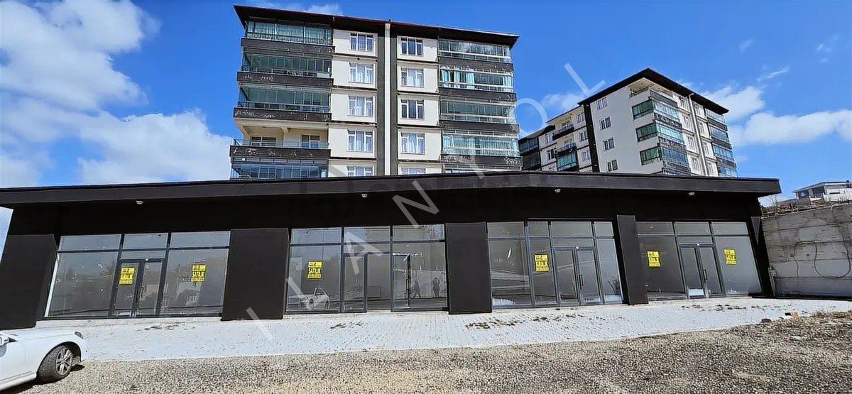 Msyapı Emlaktan Bahçeşehrin Tam Kalbinde Satılık 400 M2 Dükkan