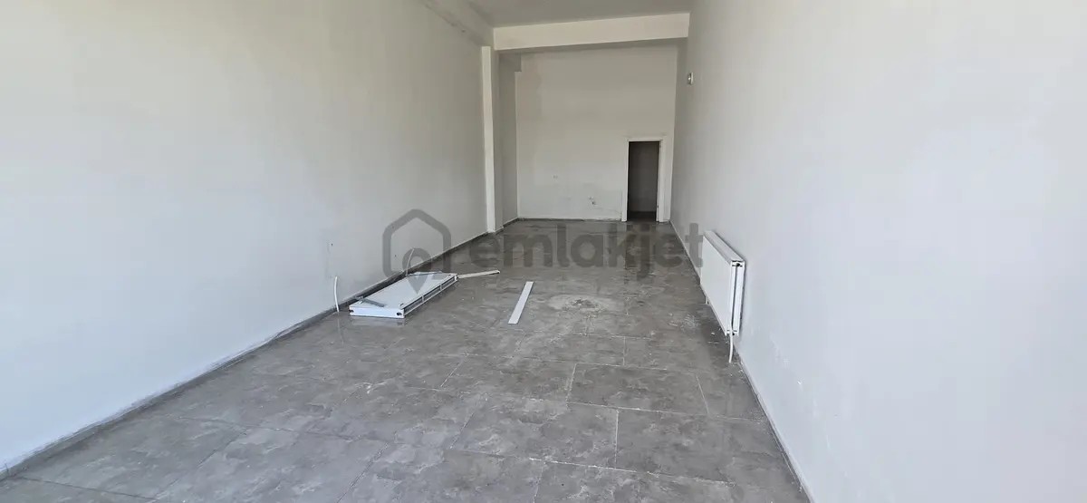 Msyapı Emlaktan Bahçeşehir Merkezde Kiralık 400 M2 Dükkan