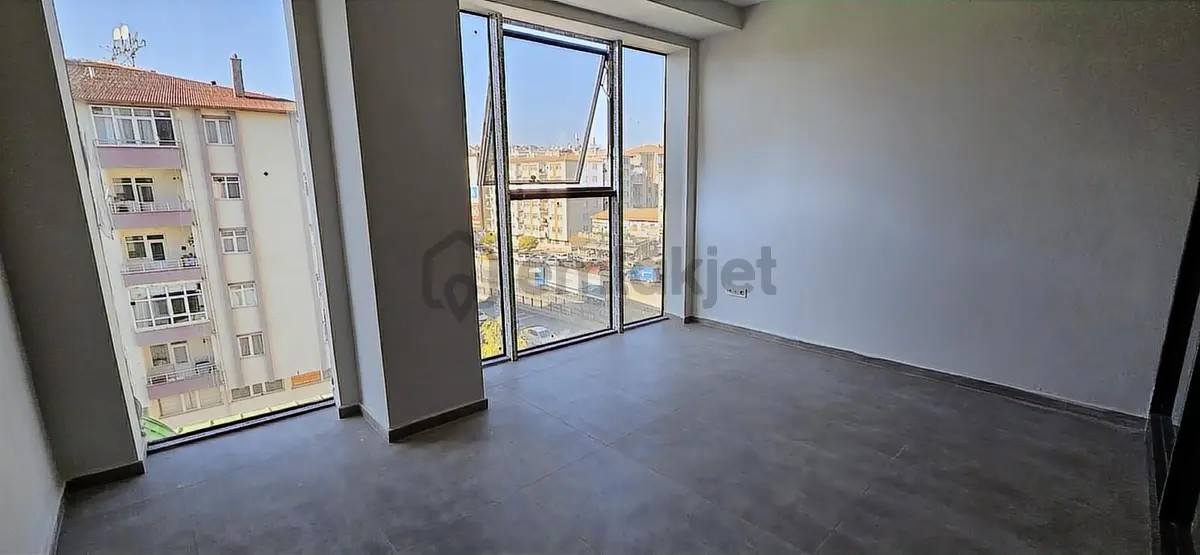 Msyapı Emlaktan Tam Merkezde Kiralık Ofisler