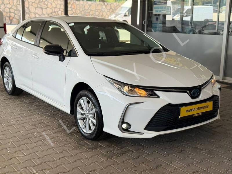 2025 Toyota Corolla 1.8 Hybrid Dream - 13000 km