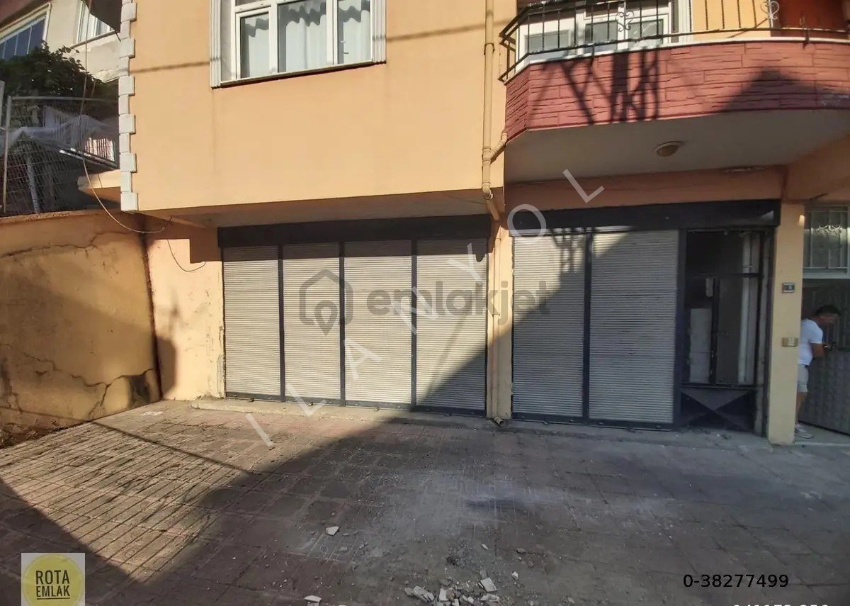 Rota Emlaktan Alaplı Merkeze Yakın Satılık Dükkan İşyeri