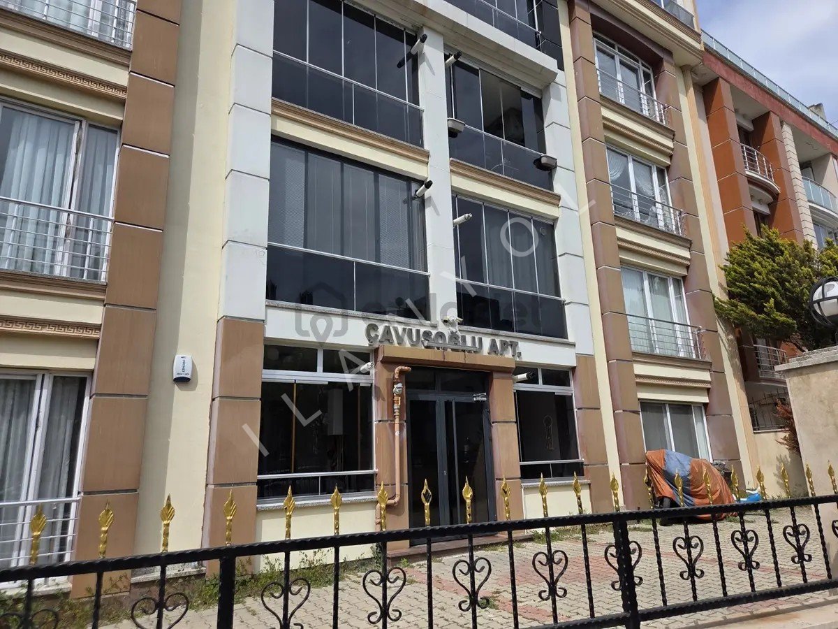 Büyükçekmece Atatürk Mah. Satılık 3+1 Daire
