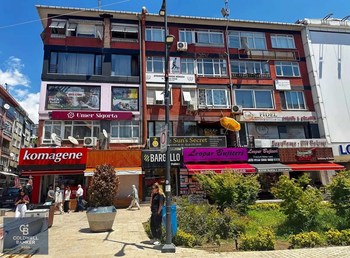 Maltepe Bağdat Caddesinde Satılık Kurumsal Kiracılı 560 Mdükkan
