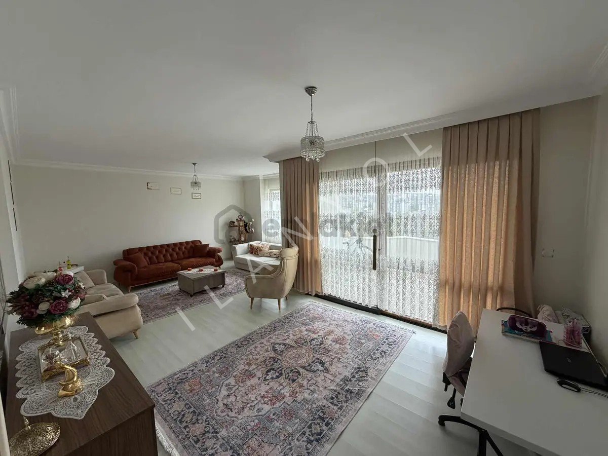 Deliklikaya Elite Bahçe Kent Sitesinde Satılık 3+1