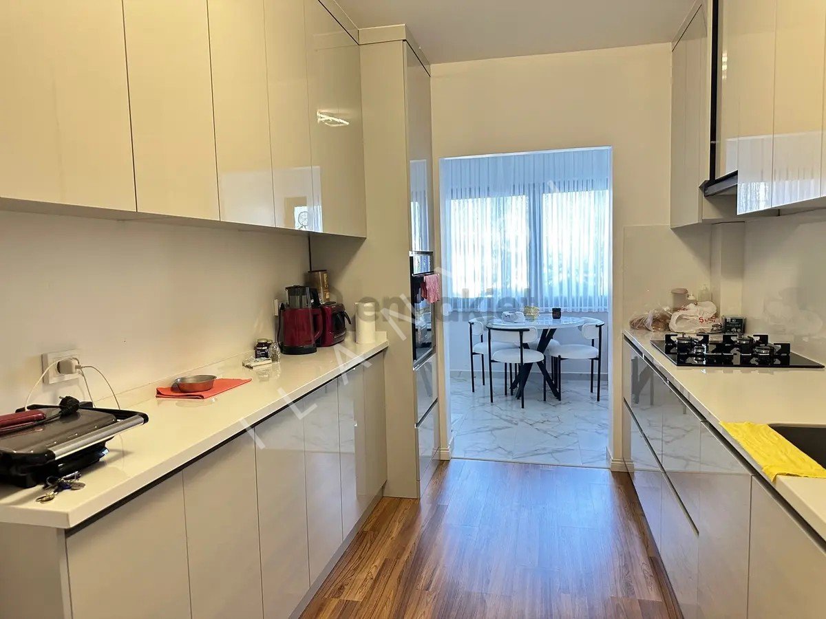 Bahçeşehir Merkez Gül 06 Ada Satılık Full Tadilatlı Satılık 3+1