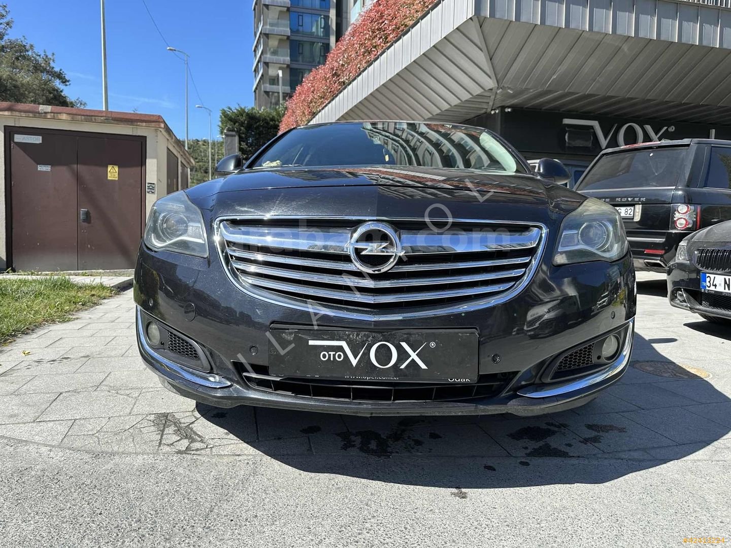 Galeriden Opel Insignia 2.0 CDTI Edition Elegance 2013 Model İstanbul 265.000 km Siyah