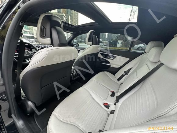 Galeriden Mercedes - Benz C 200 AMG 2023 Model İstanbul 25.000 km Siyah