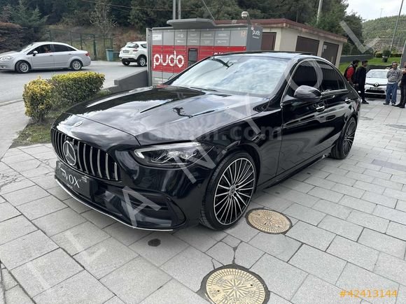 Galeriden Mercedes - Benz C 200 AMG 2023 Model İstanbul 25.000 km Siyah