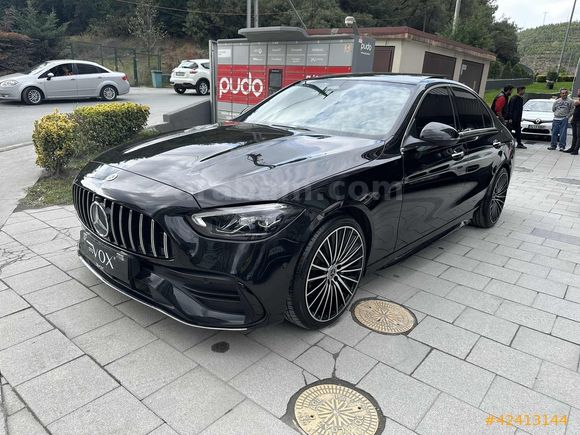 Galeriden Mercedes - Benz C 200 AMG 2023 Model İstanbul 25.000 km Siyah